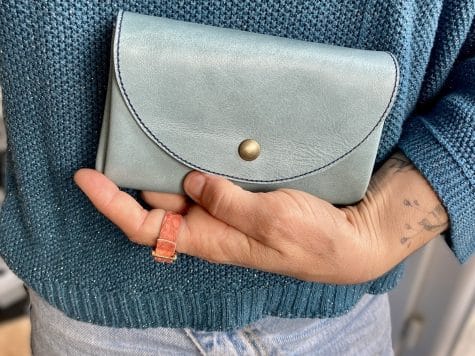 Atelier CUIR à Biarritz – Fabriquez et personnalisez votre portefeuille